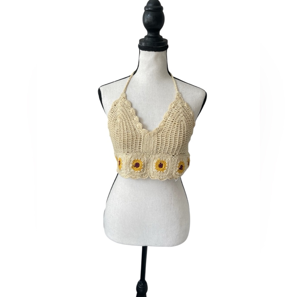 NWT BOG Collection Beige Crochet Crop Top